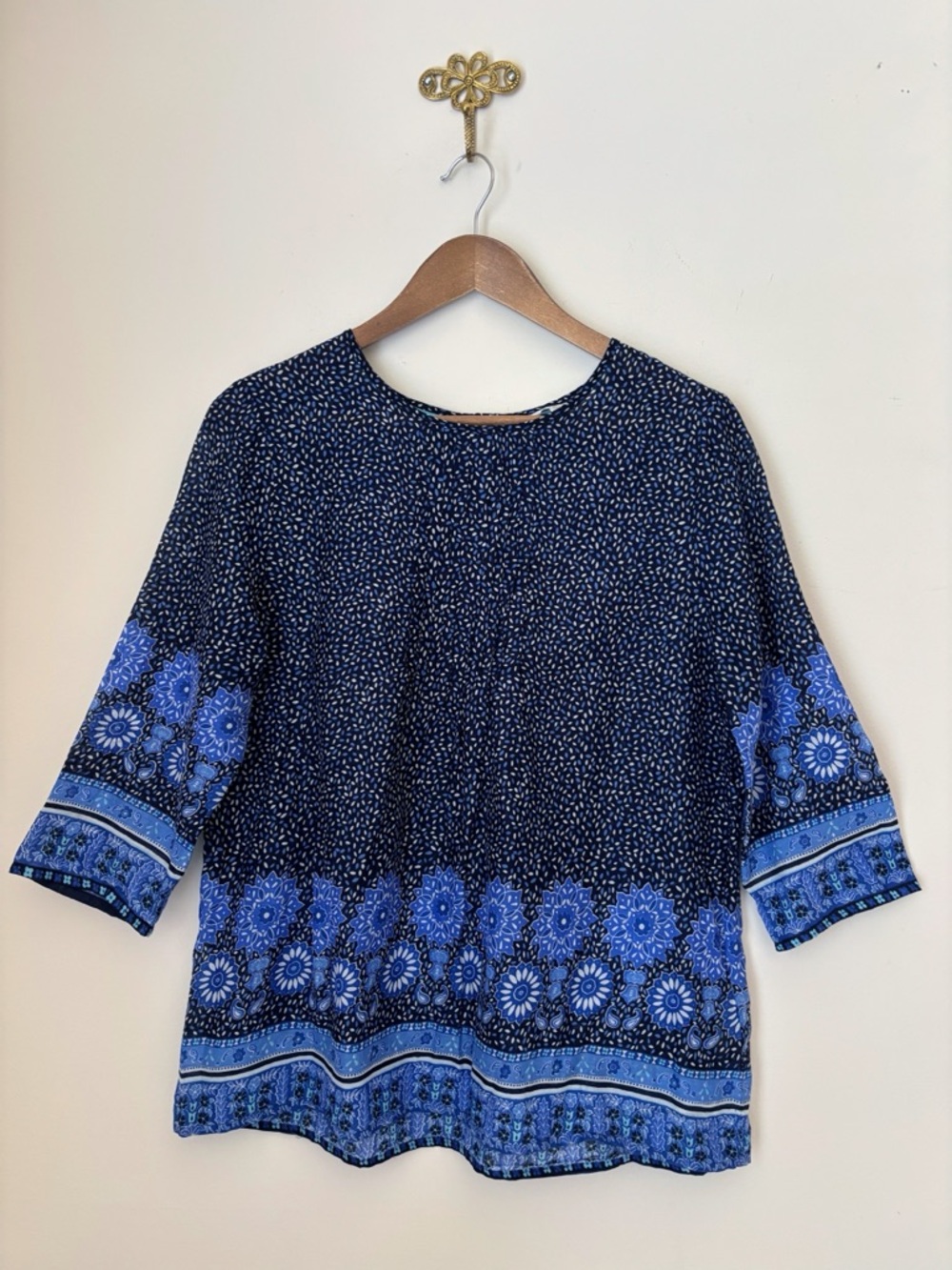 Boden Blue Floral Pintuck Cotton Blouse Sz 6 Summer Coastal Grandma